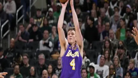 “全国滑雪登山锦标赛在吉林北大湖举行，中国体育报专题报道”