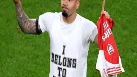 德甲保级风云录：王牌对决，6中4场悬念迭起！